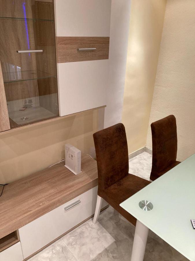 Apartamento A 100 Metros De La Playa Malvarrosa