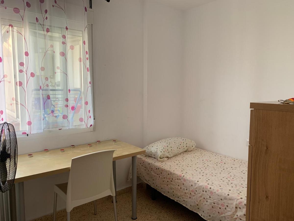 Con Cama Individual, Piso Compartido En Avenida Blasco Ibanez Homestay