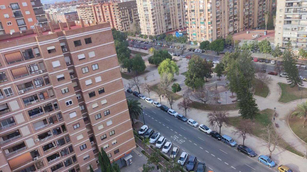 Con Cama Individual, Piso Compartido En Avenida Blasco Ibanez Homestay *