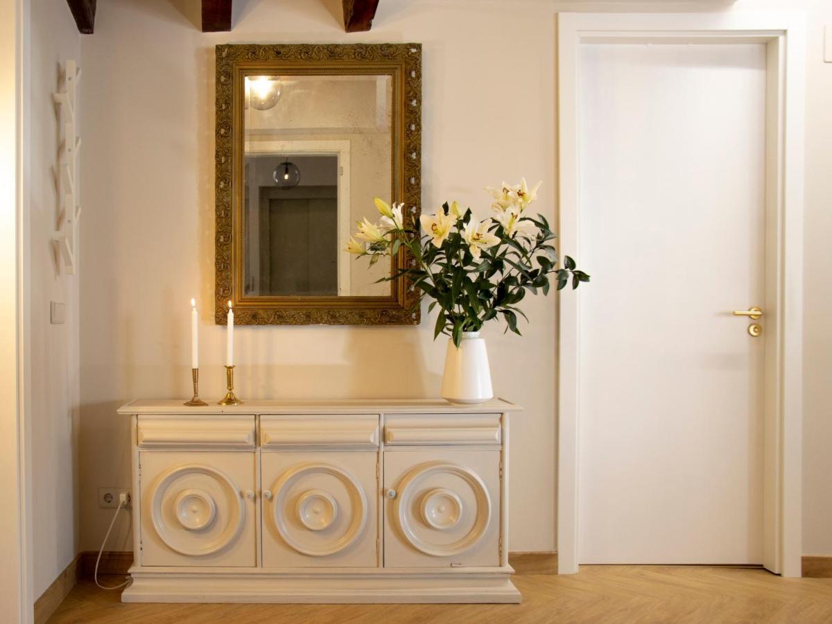Apartamento Torres de Serranos - El Carmen *
