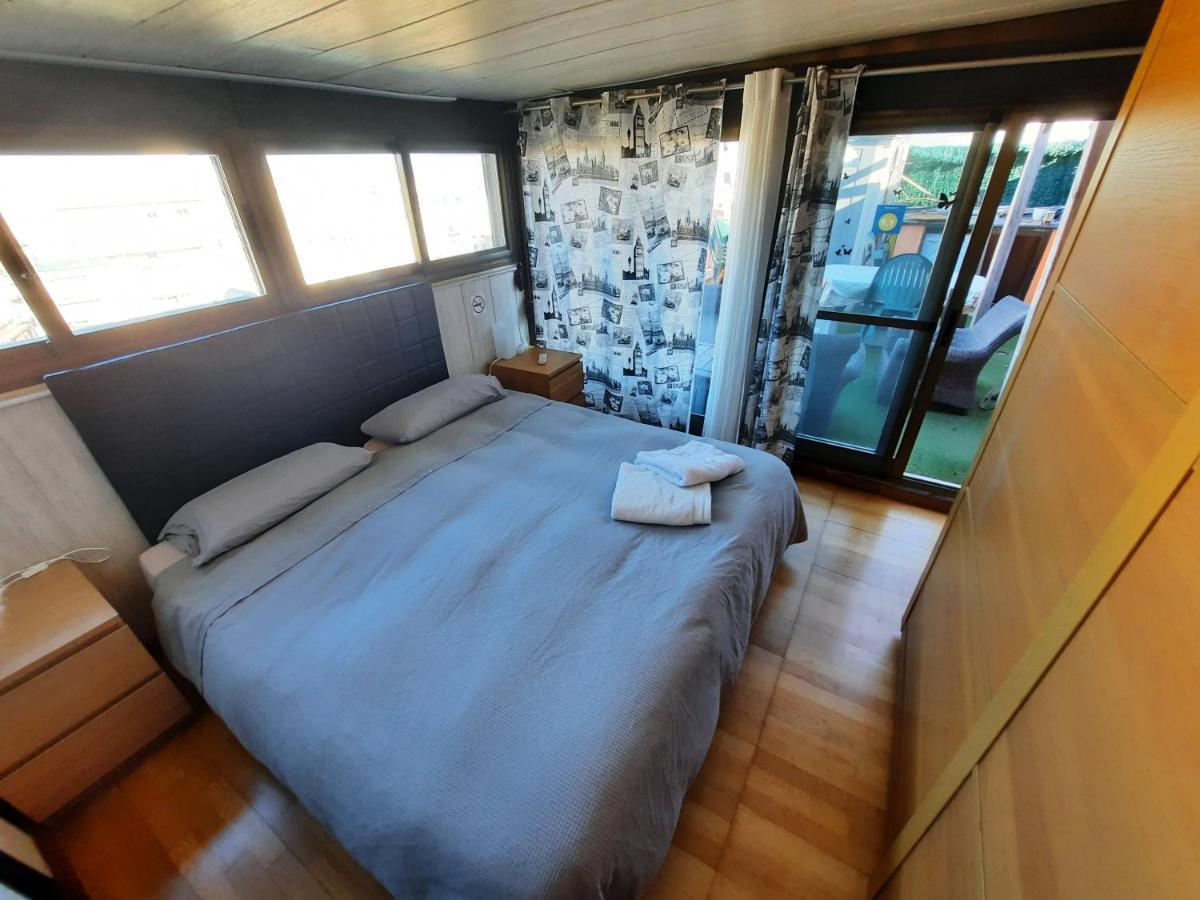 Bed and breakfast Habitación ático Muy Luminosa Con Baño Y Terraza Valencia