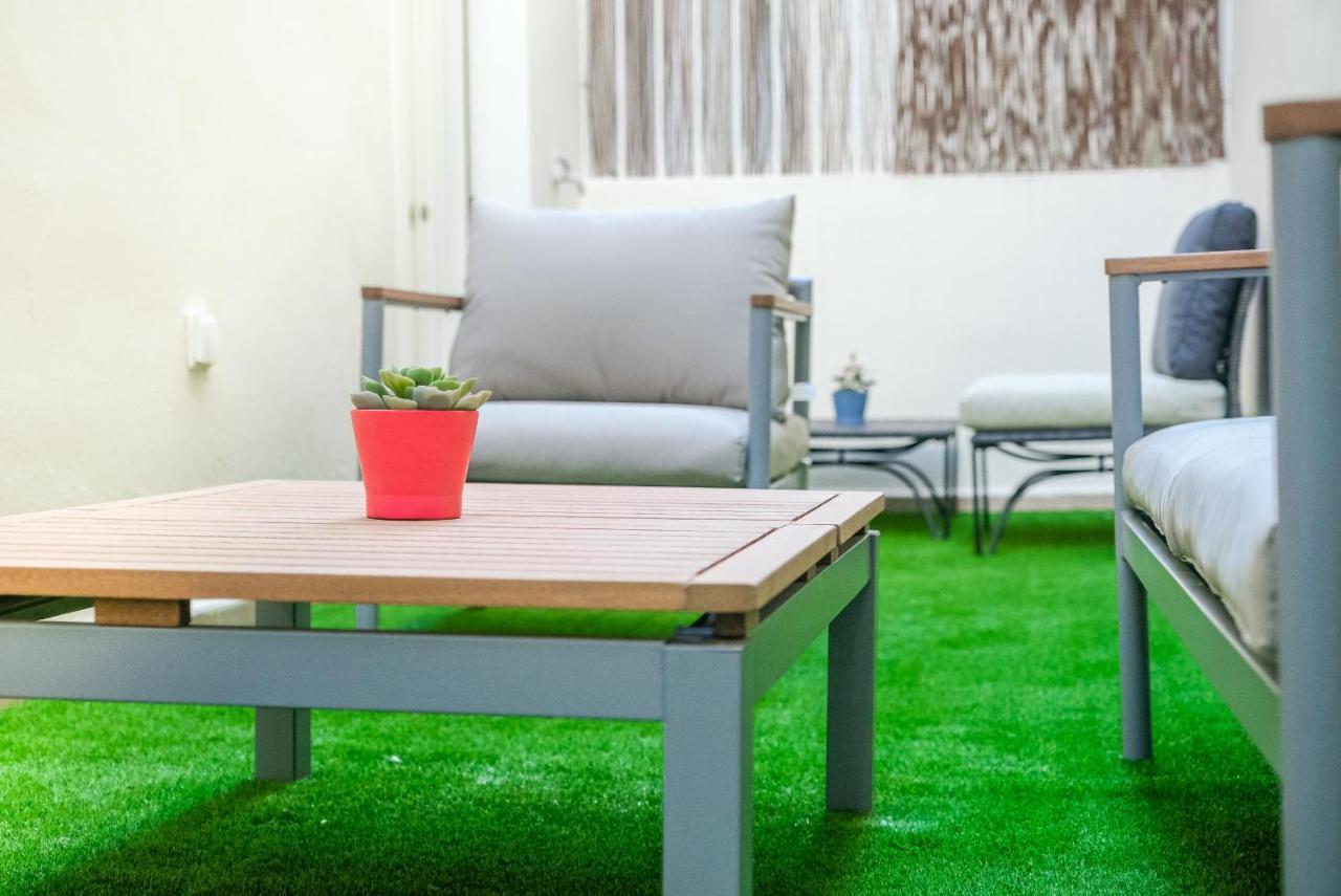 With Open-air Space Apartment *