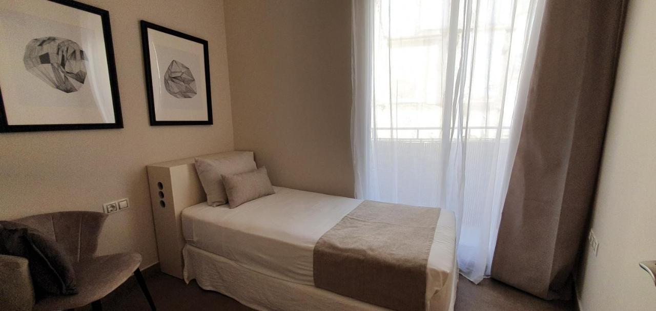 Balmes Market Mid-term Apartment *