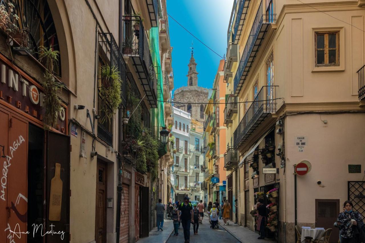 Apartamento Luminoso. Comodo. Acogedor. Wifi. Junto A Ave Valencia