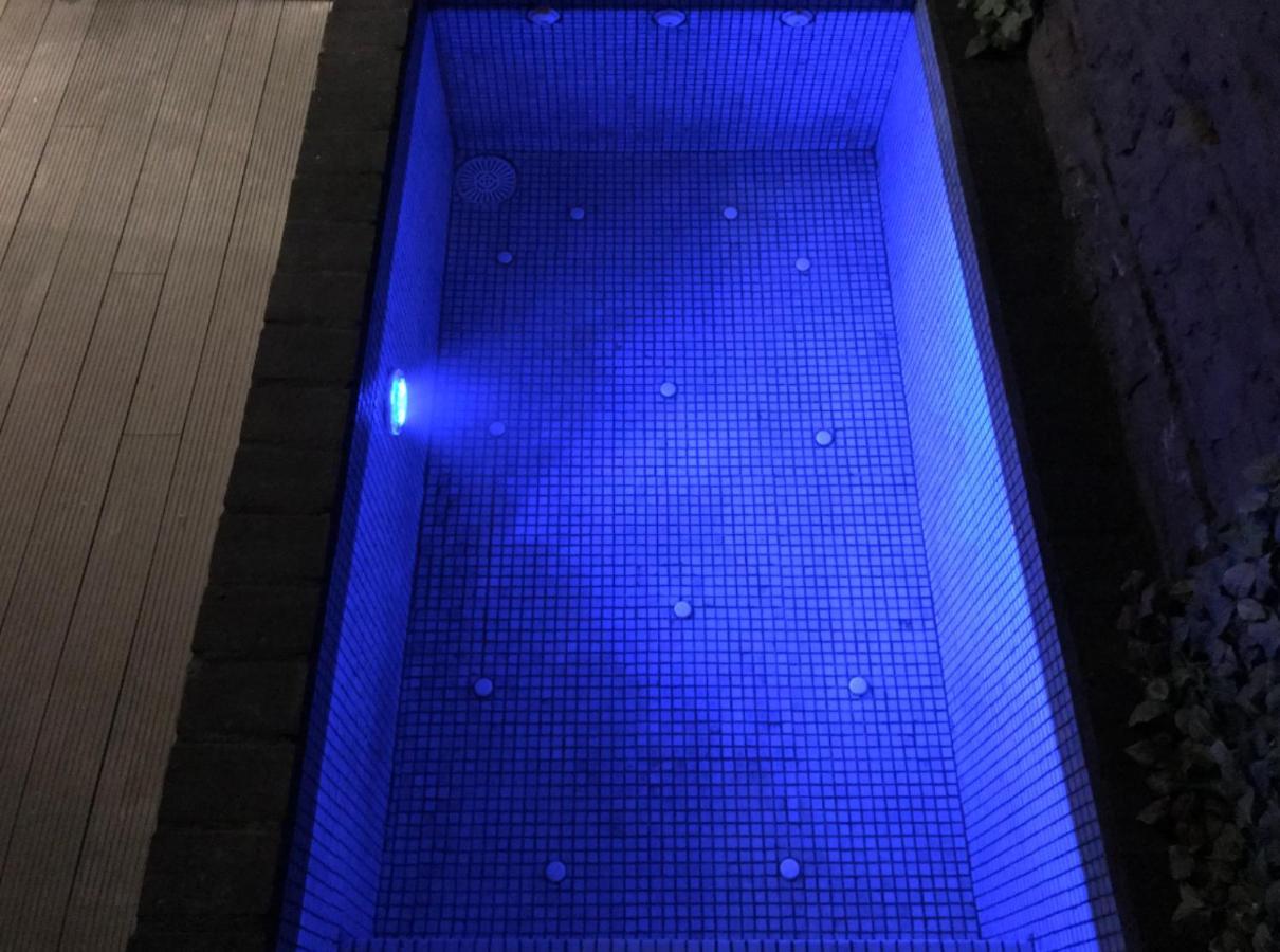 Apartamento Pequeño Con Mini Piscina