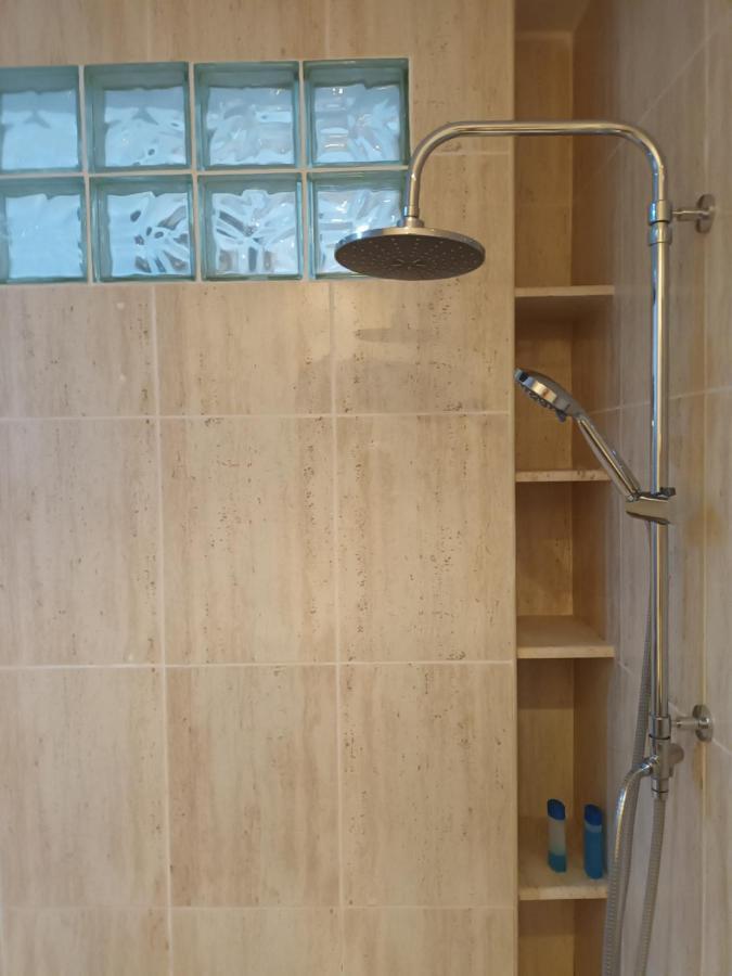 El Pisito Escondido Habitación en casa particular Valencia