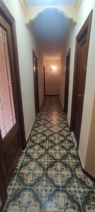 Habitacion Con Balcon Privado. Homestay
