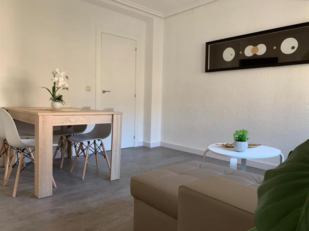 Espectacular Apartamento A 100mt De La Playa Arenas Apartamento *