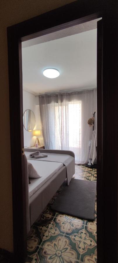 Homestay Habitacion Con Balcon Privado. Valencia