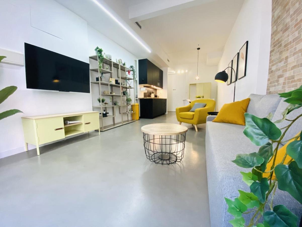 Tarongers, Lovely Flat In The Center Apartment *