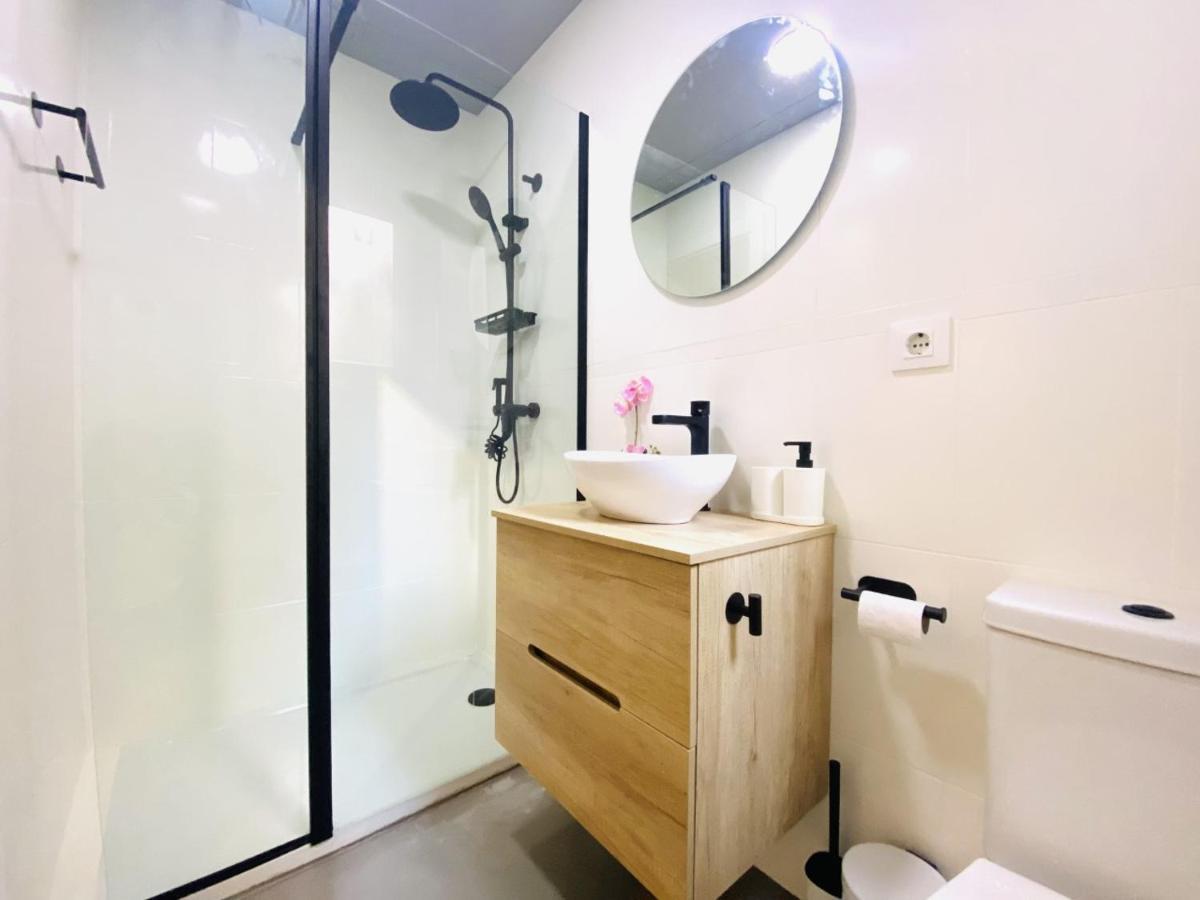Tarongers, Lovely Flat In The Center Apartment *