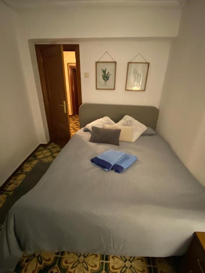 Habitacion Con Balcon Privado. Homestay Valencia