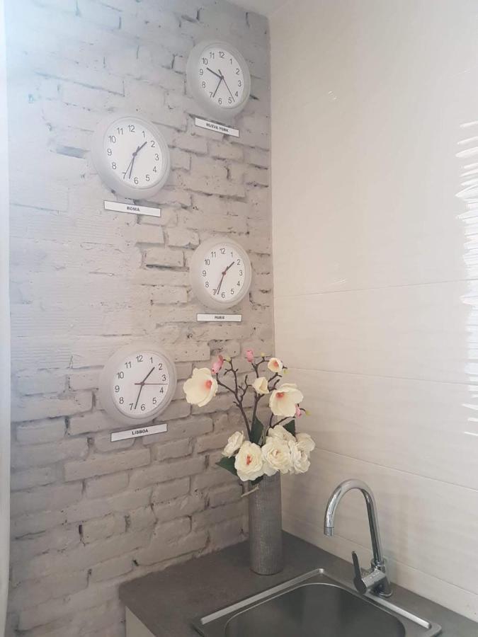 Bonito Bien Comunicado Apartamento *