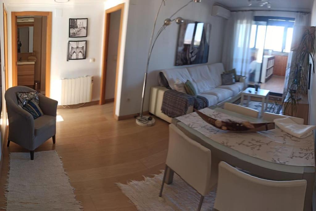 Apartment Atico En Paiporta Con 2 Grandes Terrazas Valencia