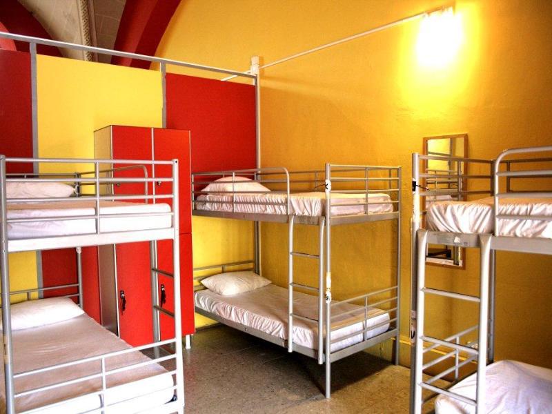 Hostal Feetup Backpackers