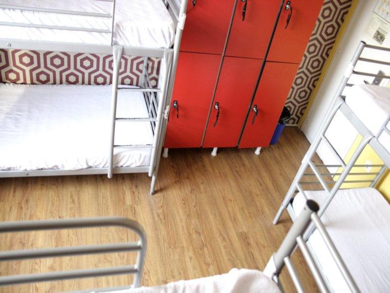 Feetup Backpackers *