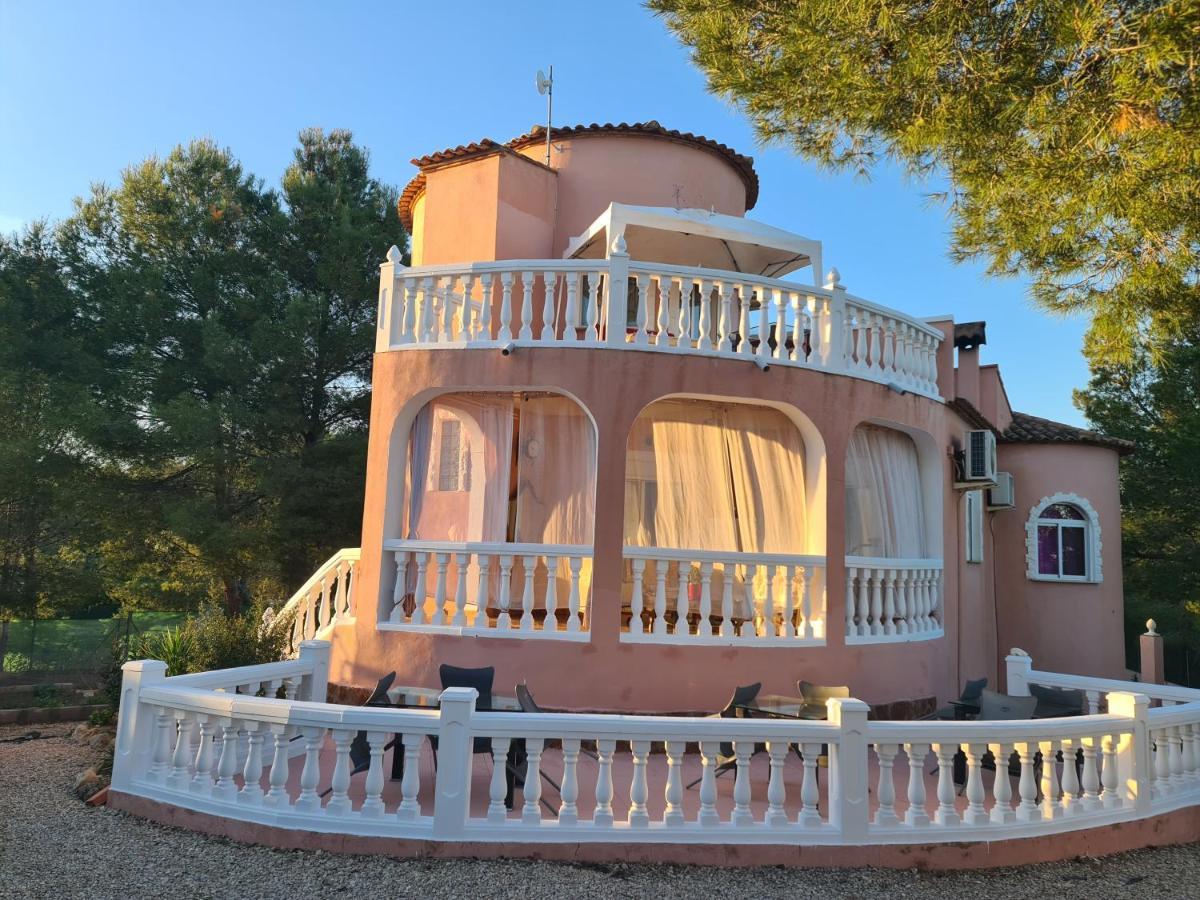 Chateau Angelique * Valencia