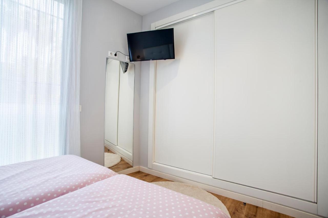 Piso En La Playa, Wifi Gratis Y Ac Apartamento *