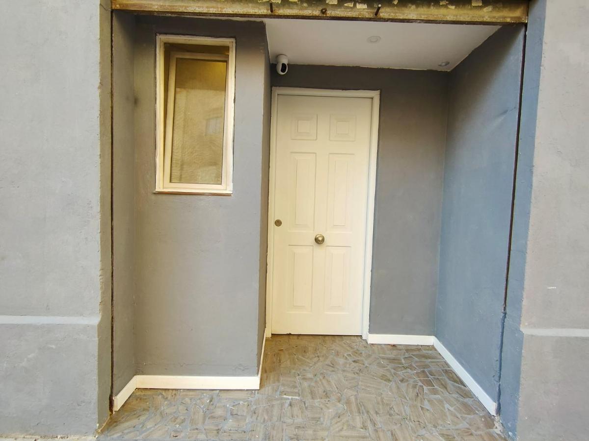 Apartamento Pequeño Con Mini Piscina