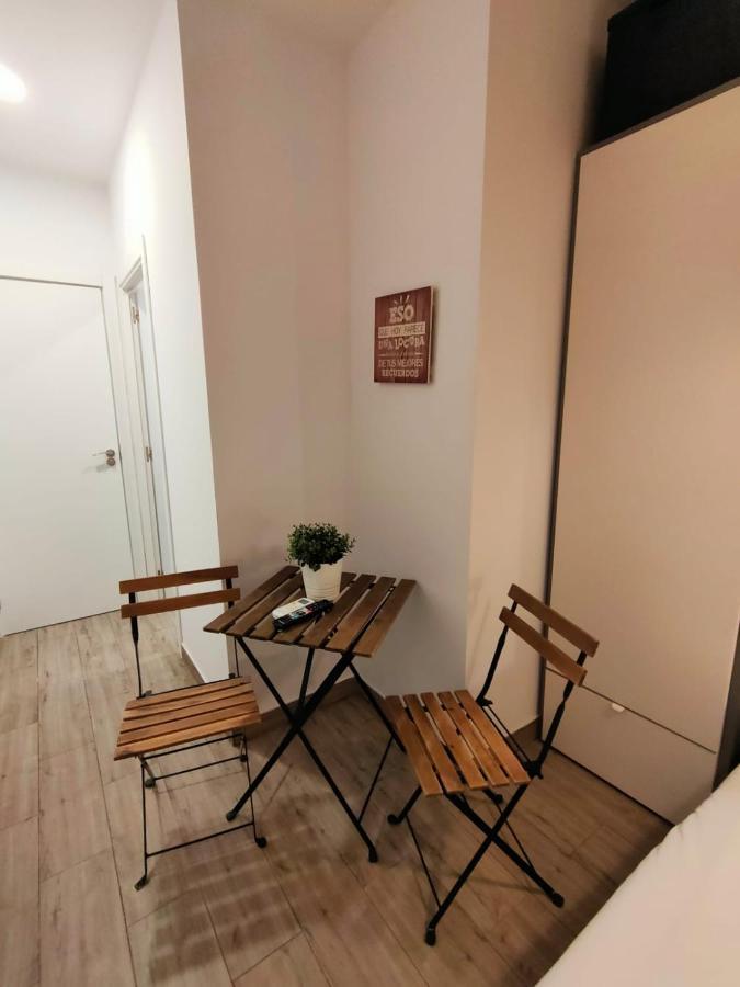 Pequeño Con Mini Piscina Apartamento Valencia