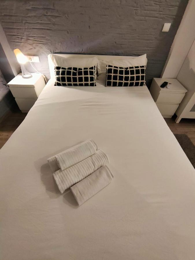 Apartamento Pequeño Con Mini Piscina *