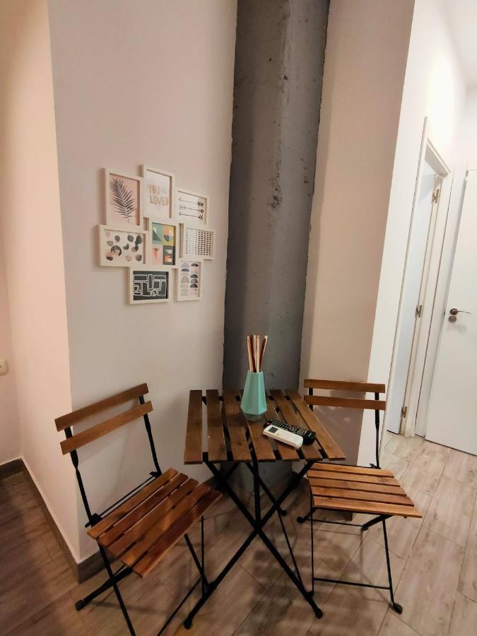 Apartamento Pequeño Con Mini Piscina *