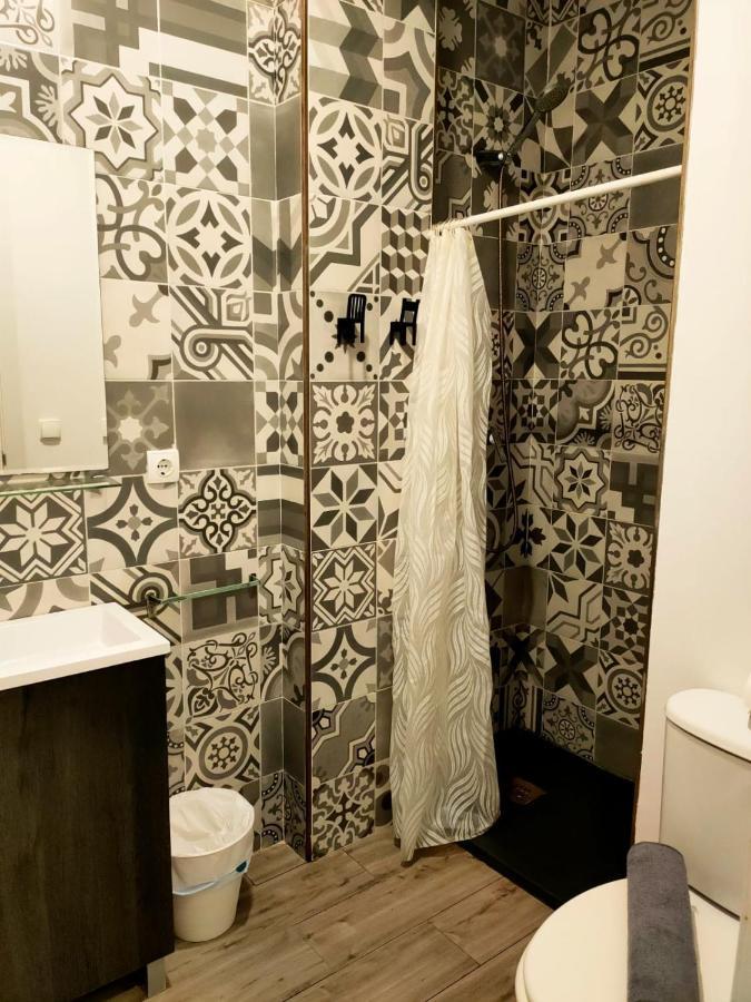 Pequeño Con Mini Piscina Apartamento