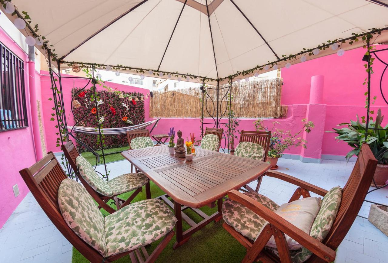 Luxury Artistic Digital Nomad 2 Bedroom W/terrace Apartment