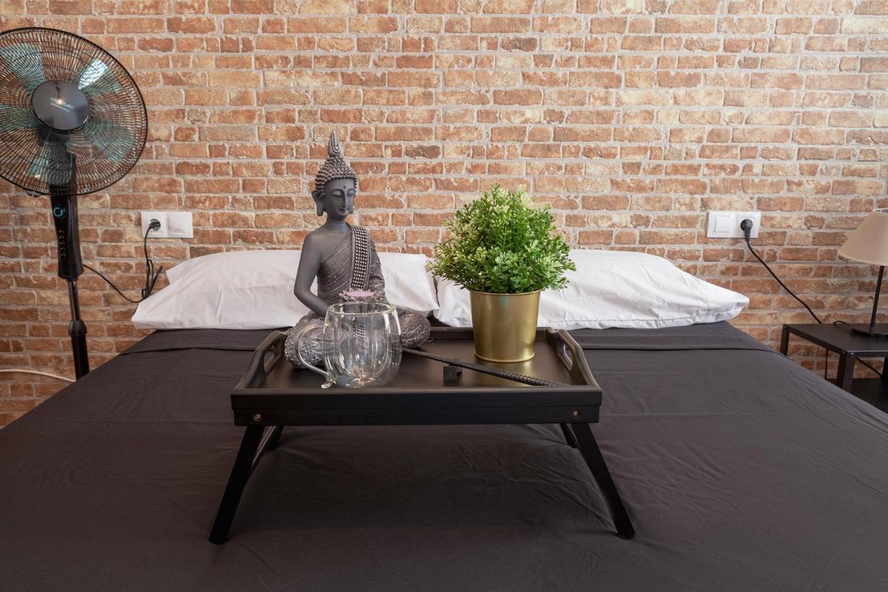 Luxury Artistic Digital Nomad 2 Bedroom W/terrace Apartment *