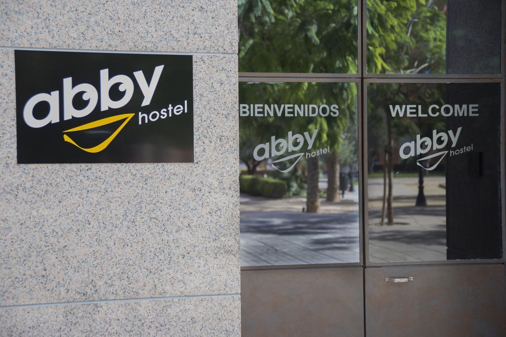 Pensión Abby 2*
