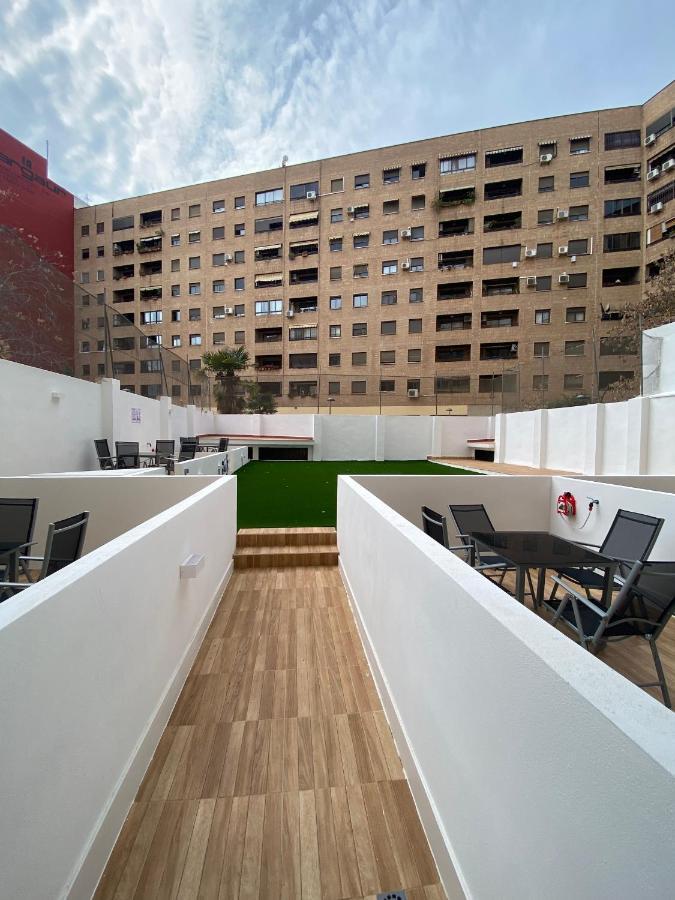 Travel Habitat Ave Sorolla Suites *