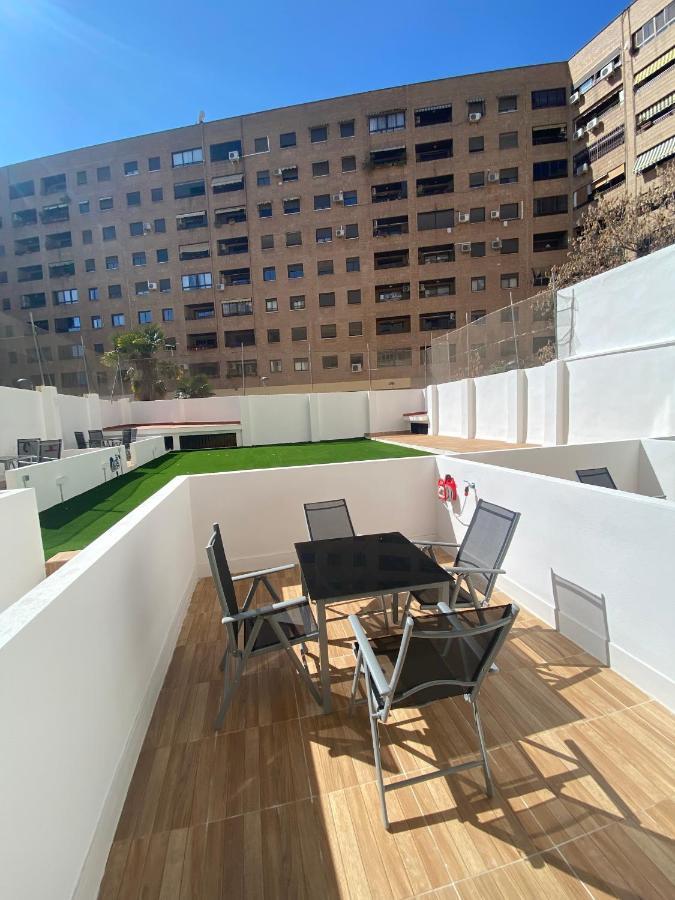 Apartamento Travel Habitat Ave Sorolla Suites