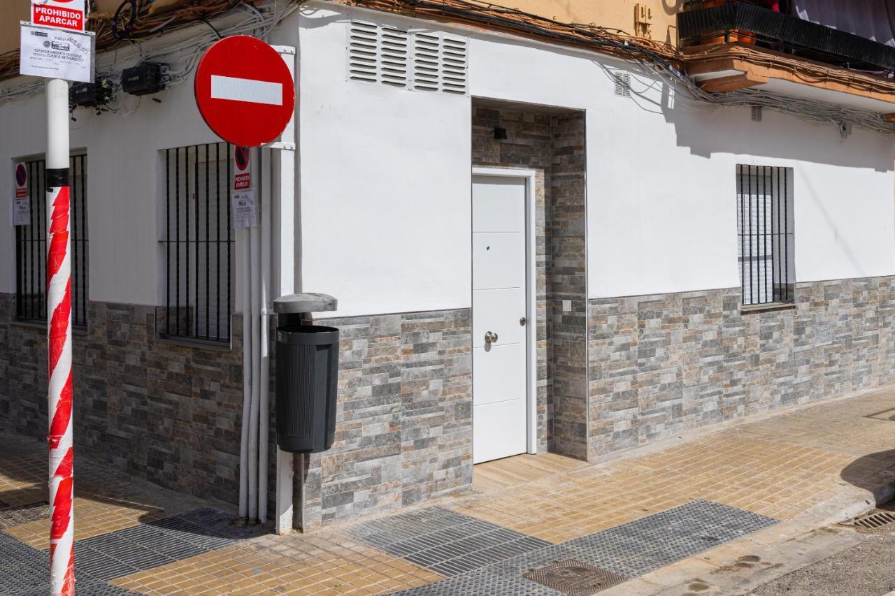 Florit Flats - The Port Avenue Apartment