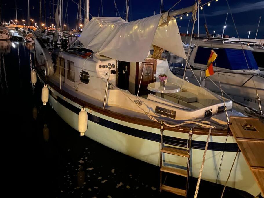 Velero Menorquin Con Encanto *