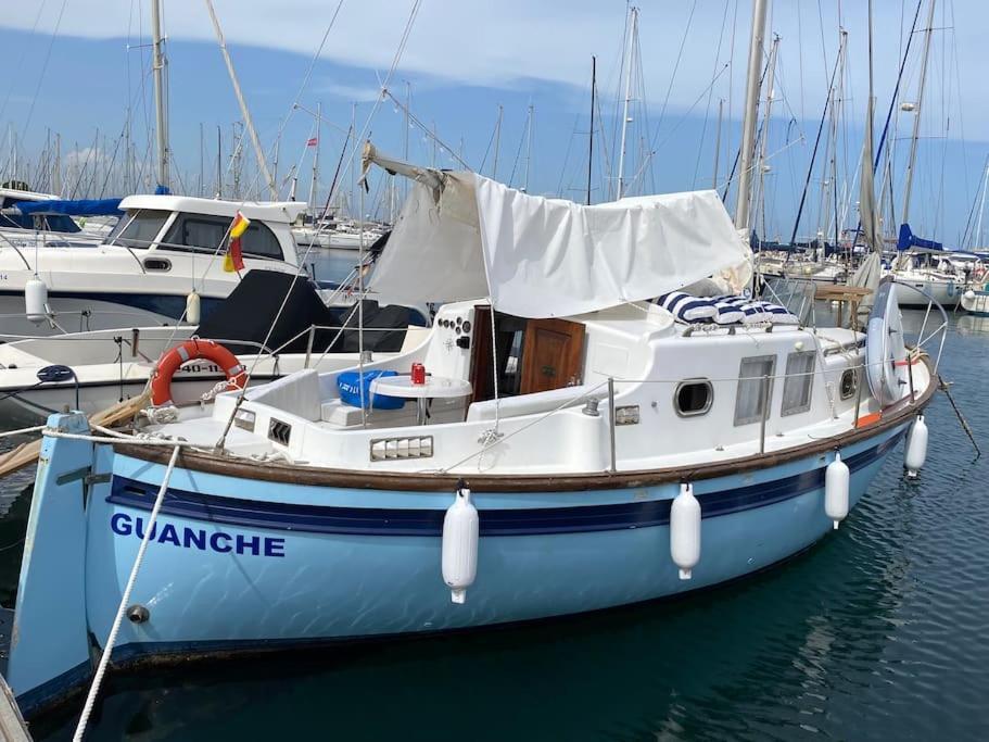 Botel Velero Menorquin Con Encanto Valencia