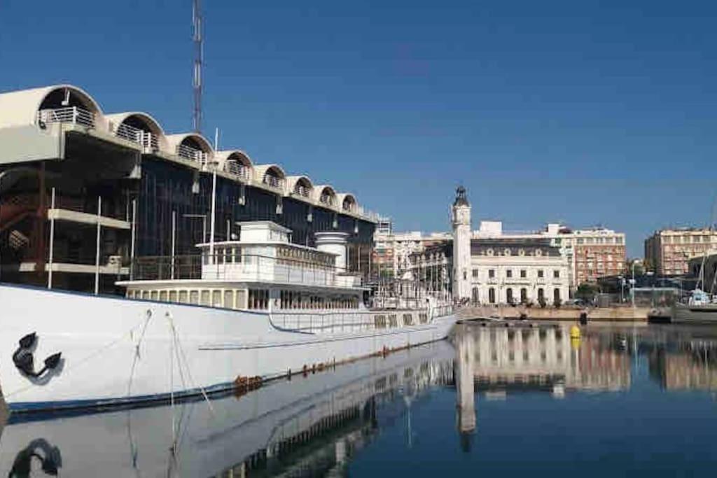 Velero Menorquin Con Encanto Botel