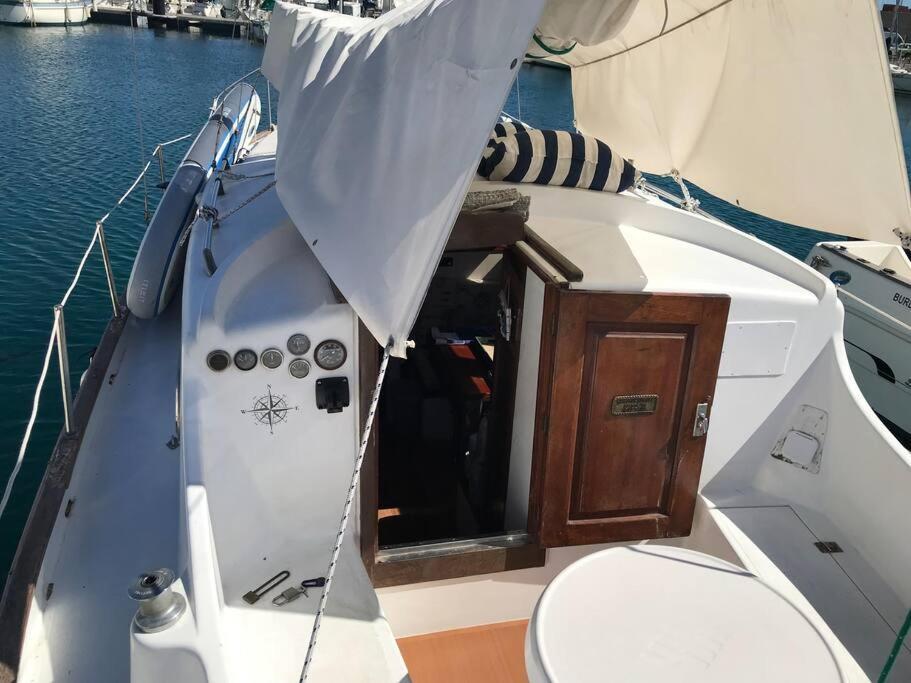 Botel Velero Menorquin Con Encanto Valencia