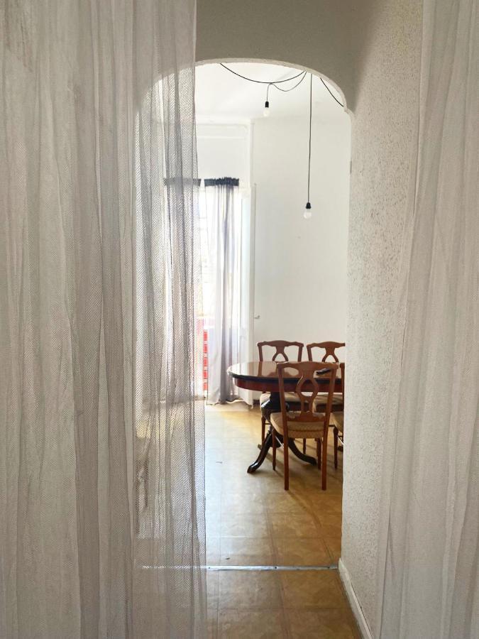 La Petxina In Shared Habitación en casa particular *