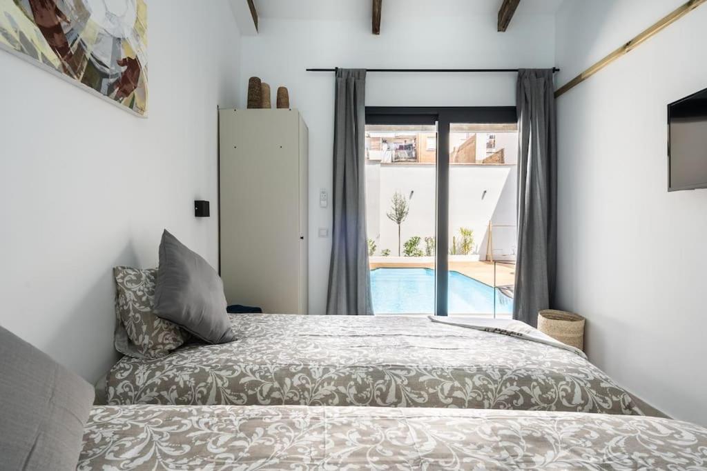Maison Avec Piscine A *