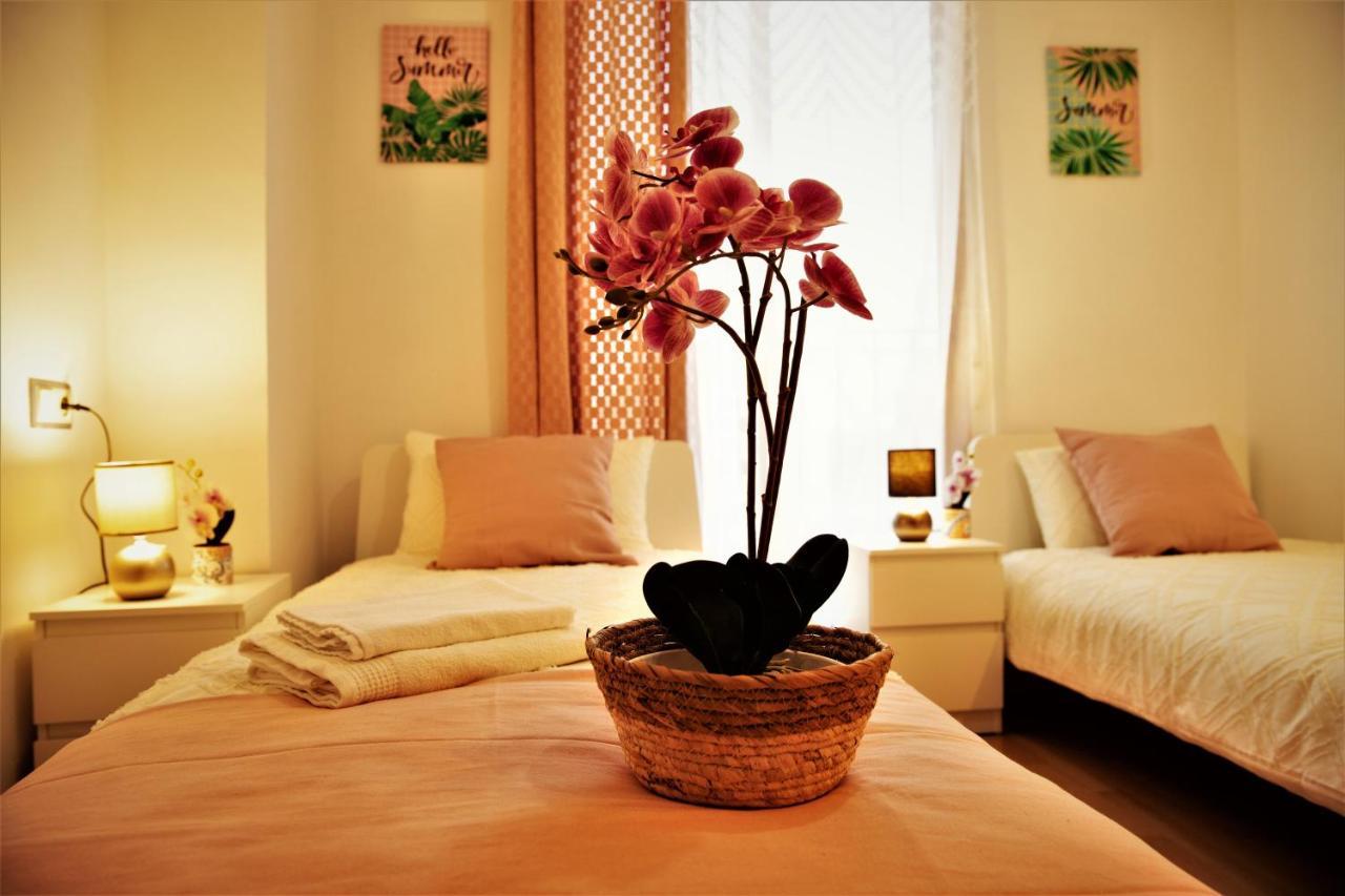 Apartamento Penthouse Duplex In A 4 Floors Spanish House -8 Min To Center By Metro *