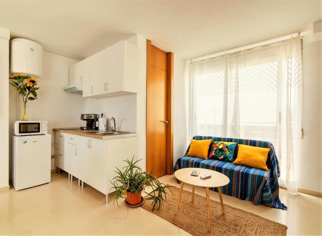Penthouse Duplex In A 4 Floors Spanish House -8 Min To Center By Metro Apartamento *
