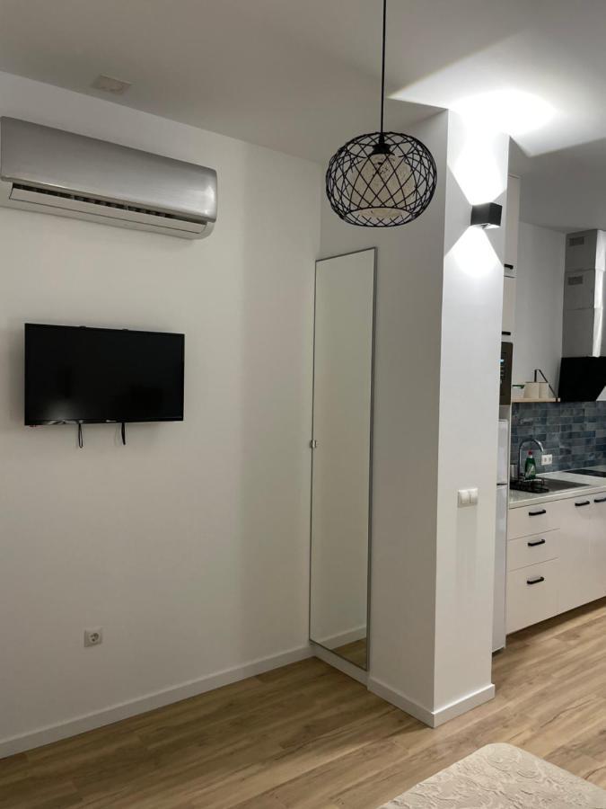 Carbonell Flats L By Vivo Gc * Valencia