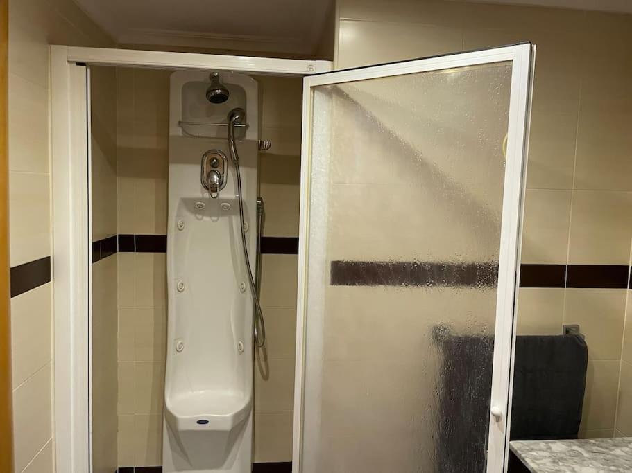 Precioso Junto Al Centro Con Garaje Apartamento Valencia