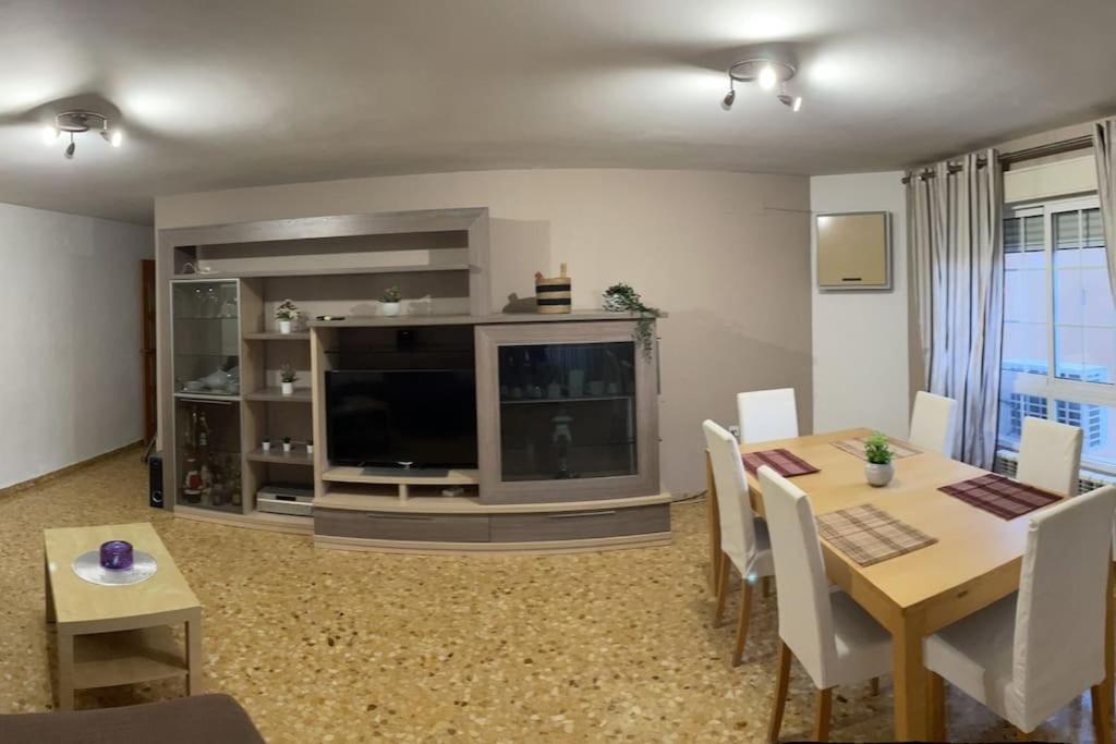 Precioso Junto Al Centro Con Garaje Apartamento Valencia