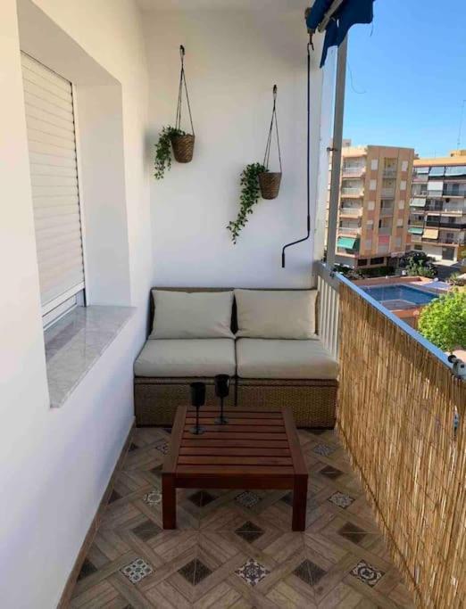 Apartamento Precioso Con Vistas Al Mar. Piscina. Valencia