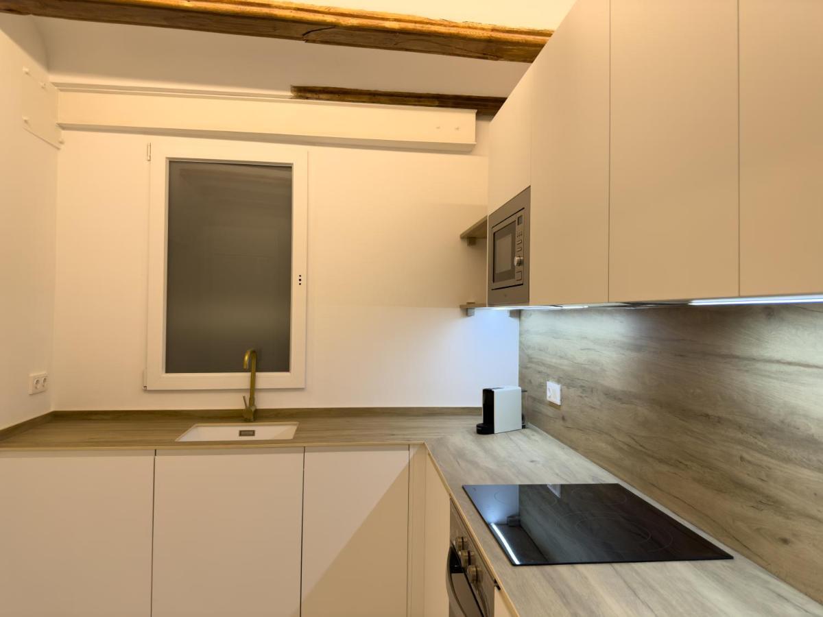 Apartment Market - Ciutat Vella, Exclusively For Families - Mid-term Valencia