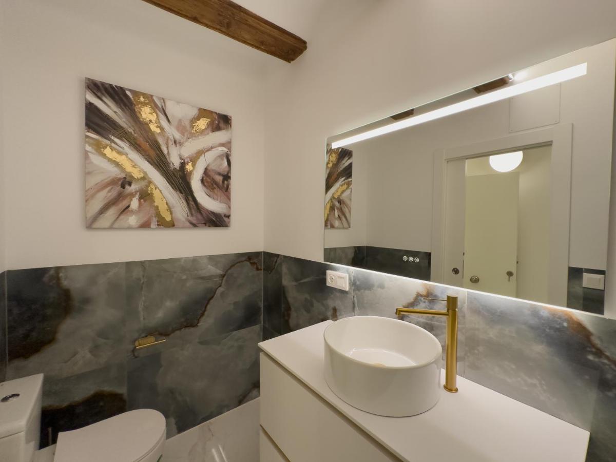 Market - Ciutat Vella, Exclusively For Families - Mid-term
