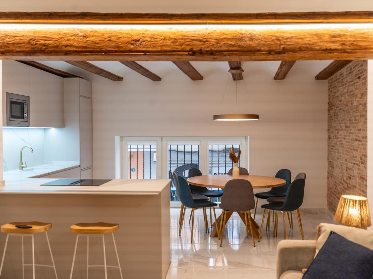Market - Ciutat Vella, Exclusively For Families - Mid-term Apartment *