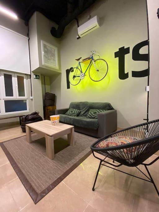 Apartamento Ruzafa Roots, 12 Min To Centre, Smart Tv, Wine Valencia