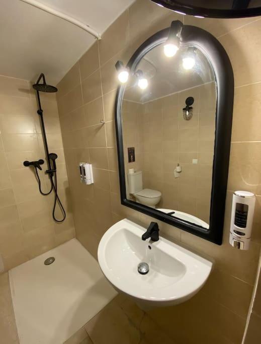 Apartamento Ruzafa Roots, 12 Min To Centre, Smart Tv, Wine Valencia